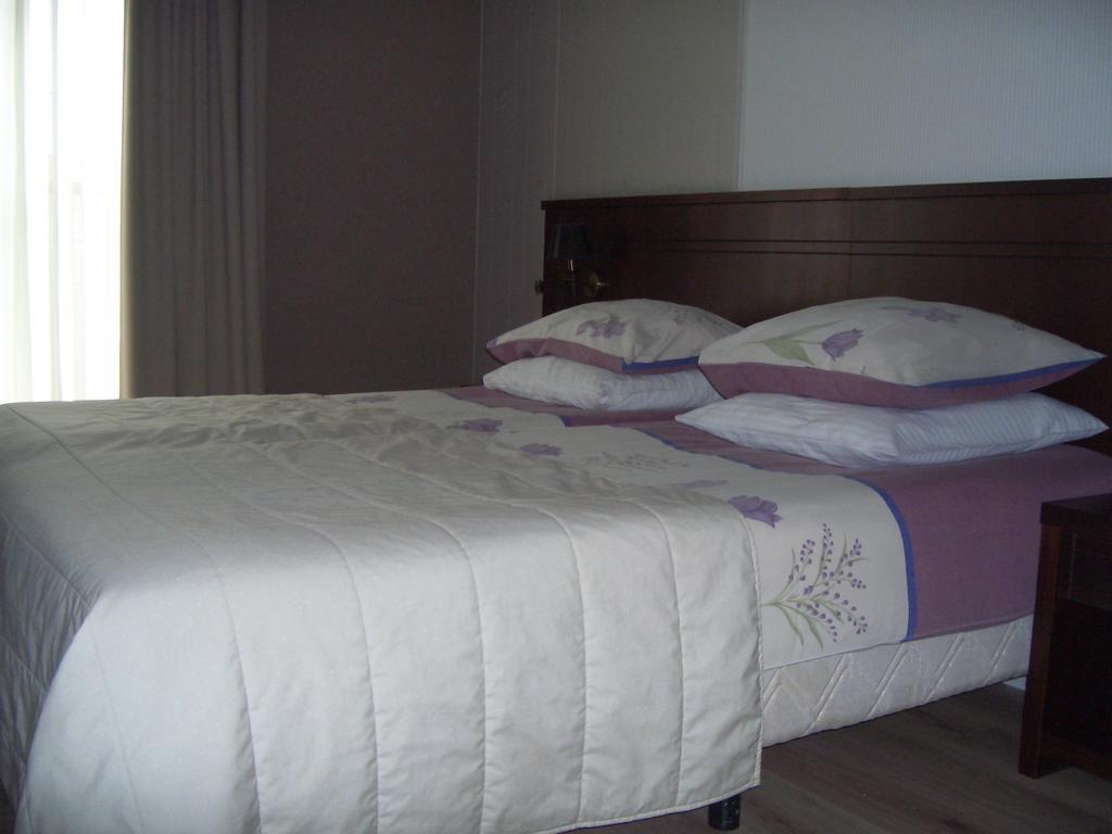 Hotel Prelude Knesselare Kültér fotó